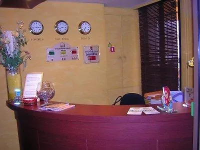Ibis Styles Jardin De La Hotel 3*