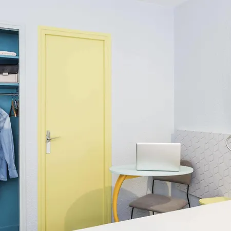 Hotel Ibis Styles Jardin De La 3*
