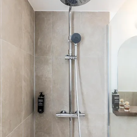 Ibis Styles Jardin De La - Renove En 2025 מלון פריז