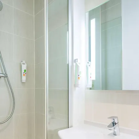 Ibis Styles Jardin De La - Renove En 2025 פריז