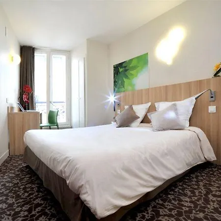 Hotel Ibis Styles Crimée La 3*