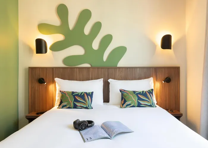 Hotel Ibis Styles Crimée La 3*