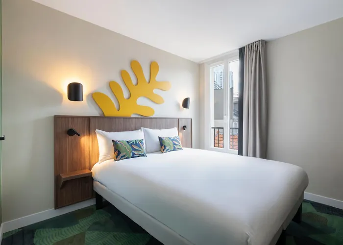 Ibis Styles Crimée La 3*