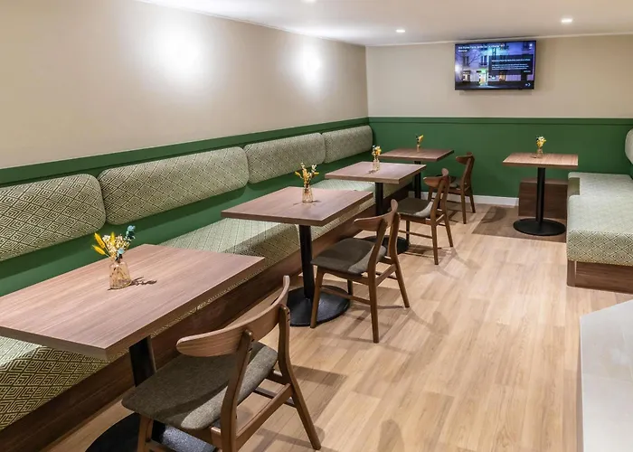 Ibis Styles Crimée La Hotel