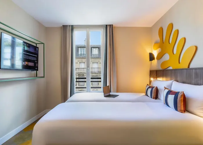 Hotel Ibis Styles Crimée La 3*