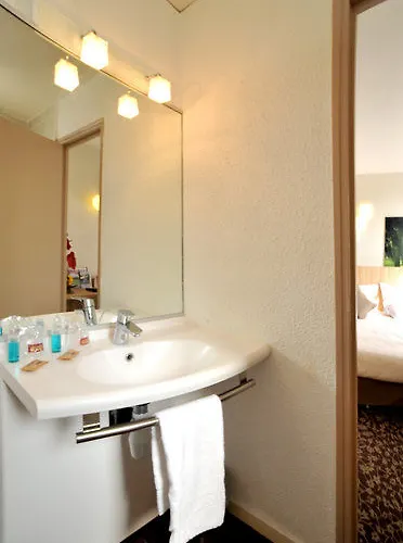 Ibis Styles Crimée La 3* Parigi