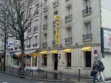 Hotel Ibis Styles Crimée La 3*